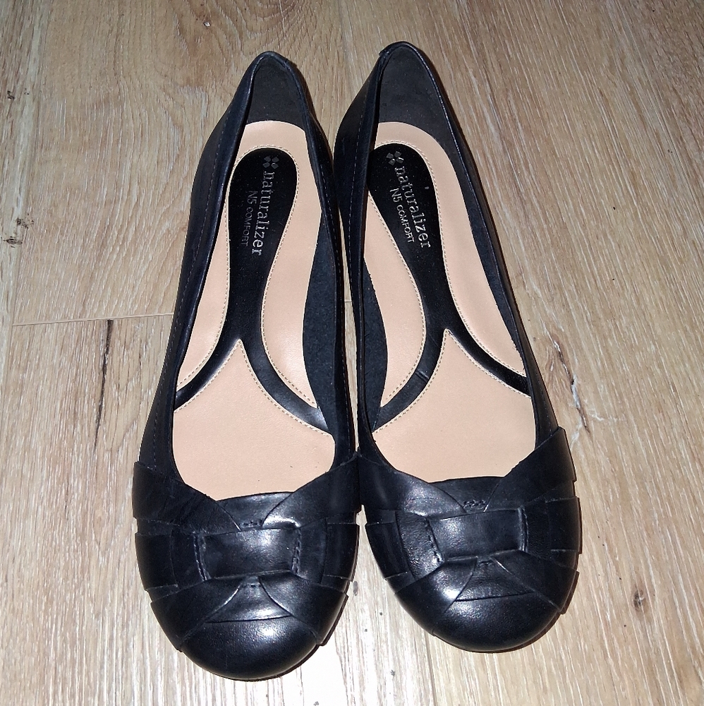 Naturalizer Black Woven Flats